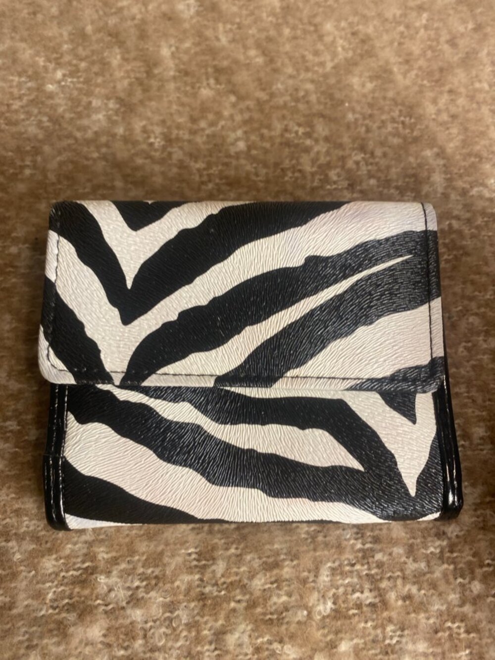 Zebra Print Trifold Wallet Womens Black White Snap Closure Coin Pouch Compact - Picture 3 of 8